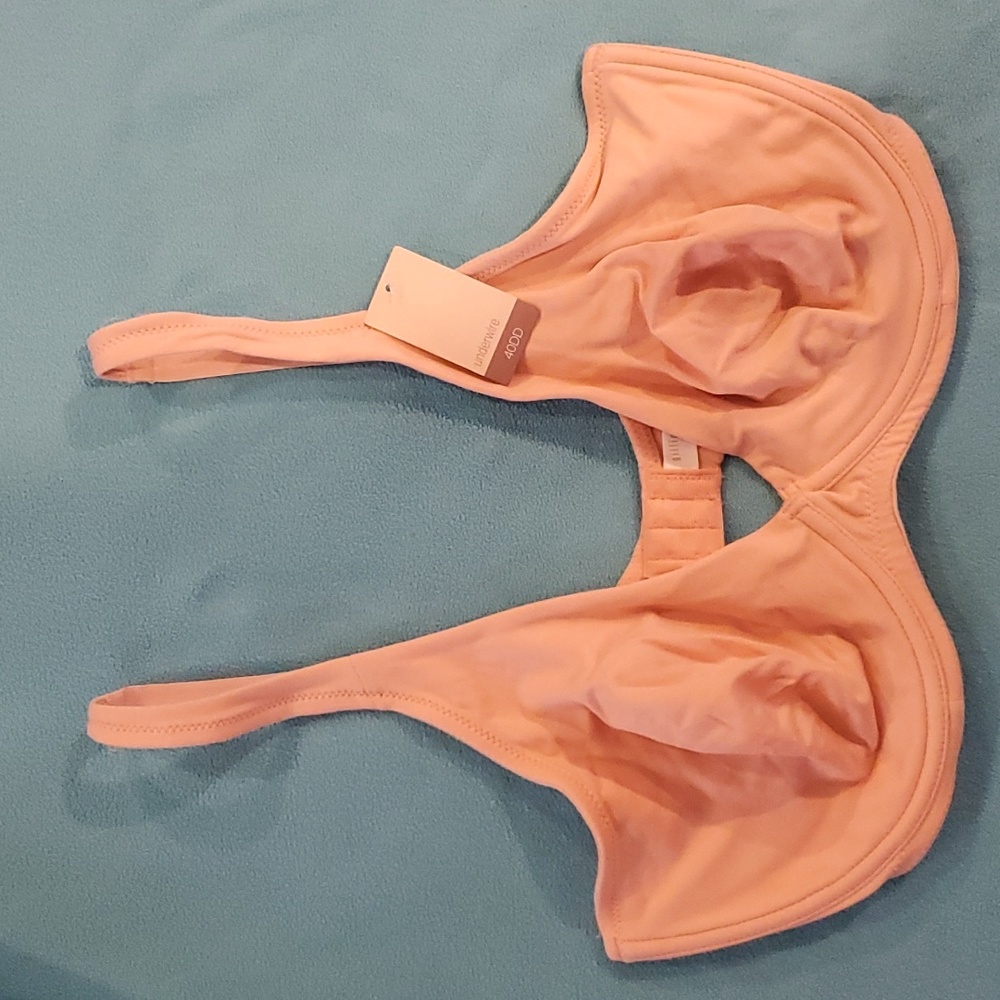 Gilligan & O'Malley Soft Peach Underwire Bra Size 40DD.